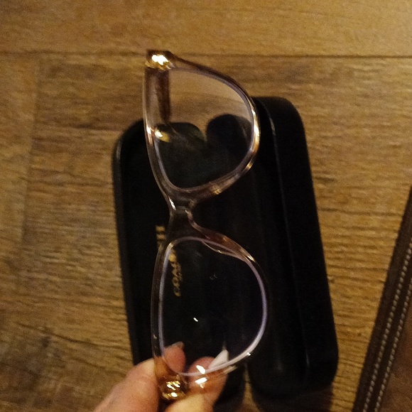 Coach vintage rose frames with case and cleaning cloth /ck book cover 🤎 - Picture 7 of 11